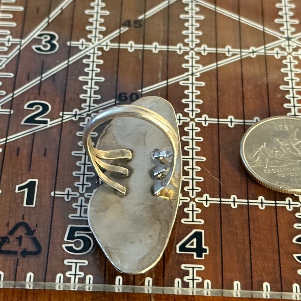 Vintage Navajo Sterling, Turquoise & Mother of Pearl Inlay Ring, Size 7.75 - Picture 6 of 8